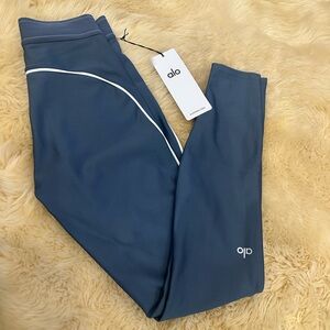 ALO Yoga airlift blue stone leggings